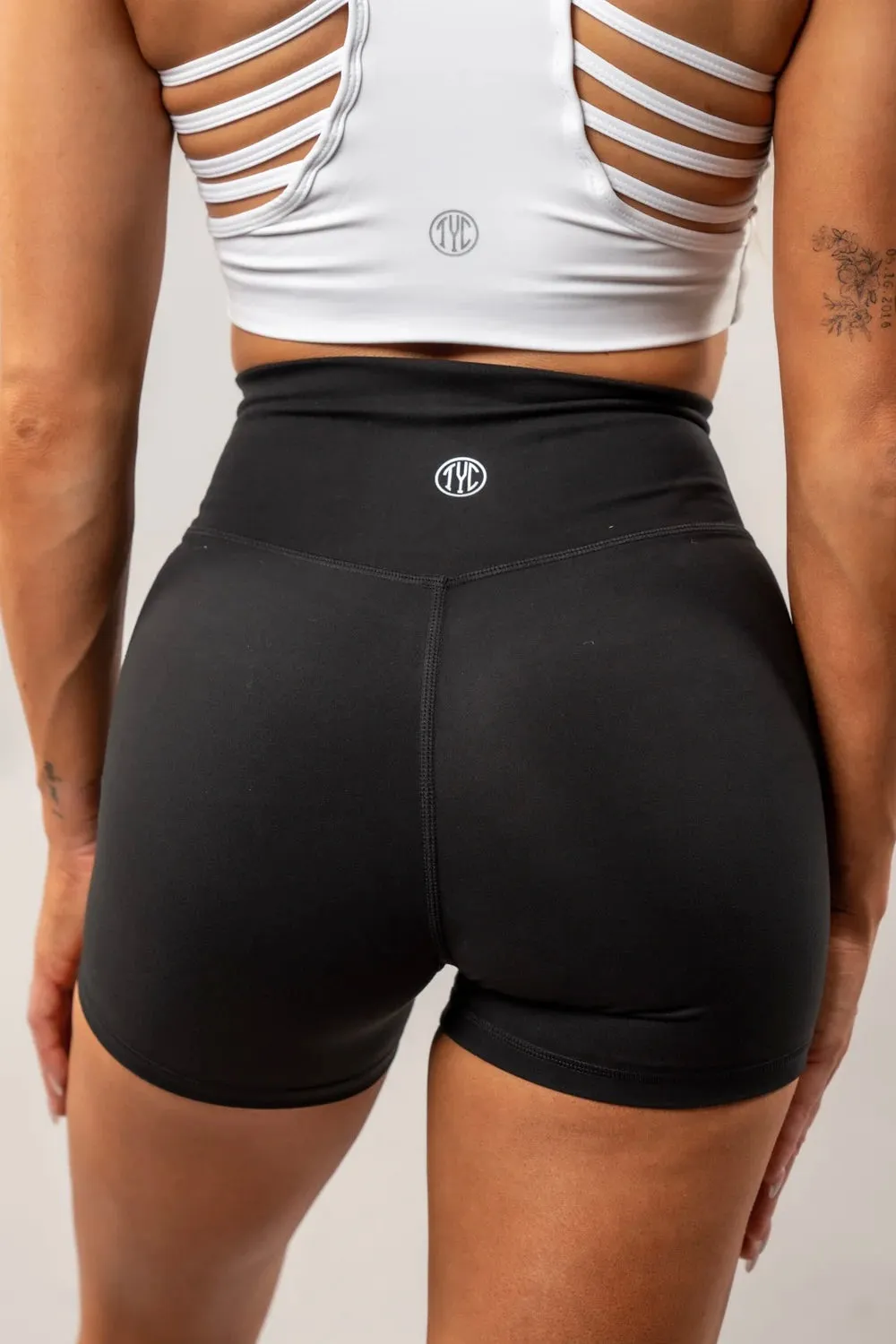 4" Effortless Vortex Classic Shorts - Black