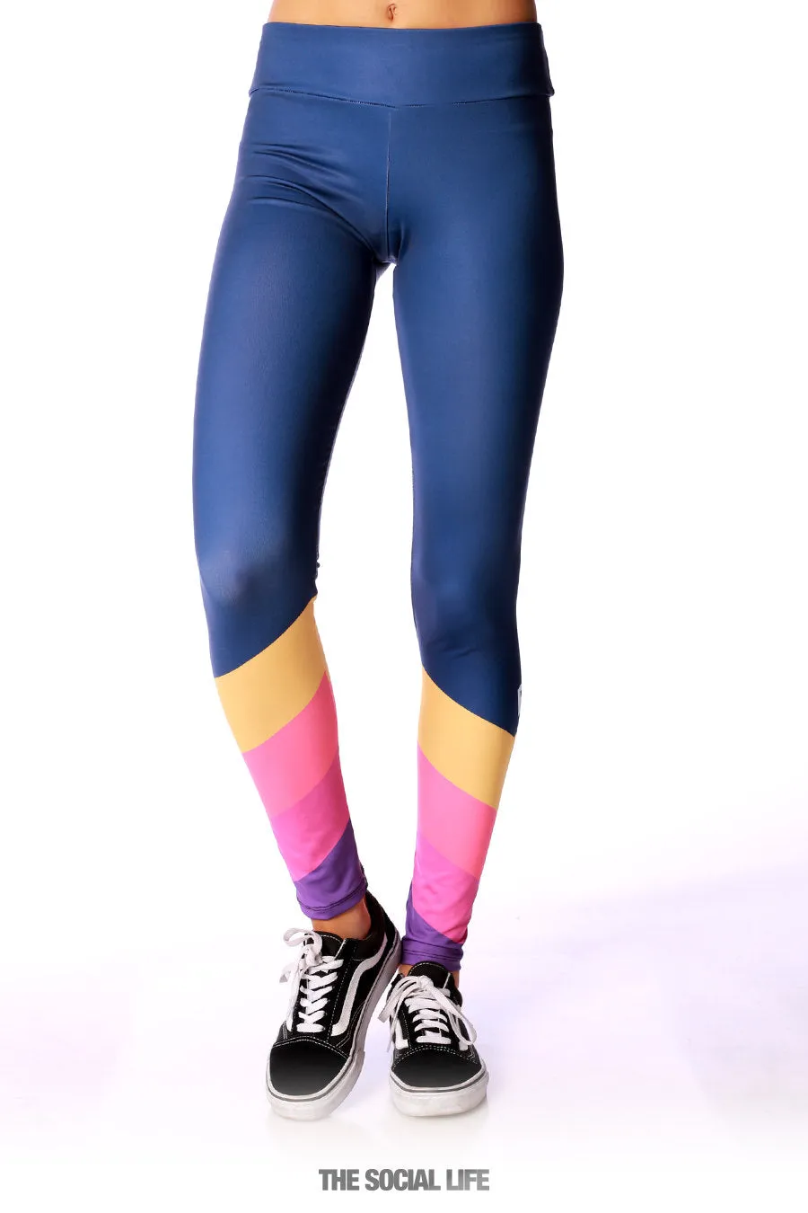 Alpha Epsilon Phi Retro Leggings