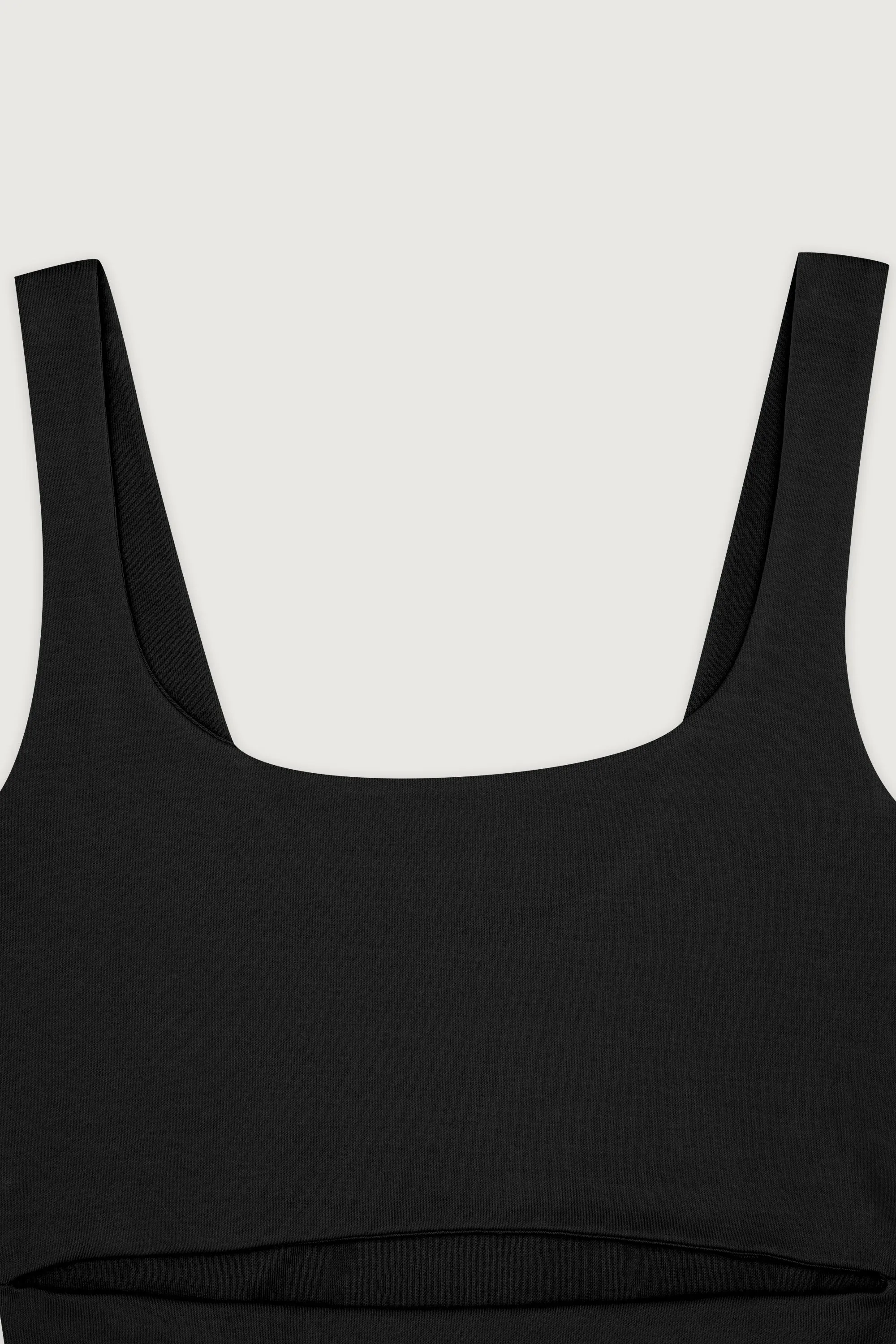 CROPPED TANK WITH CUTOUT