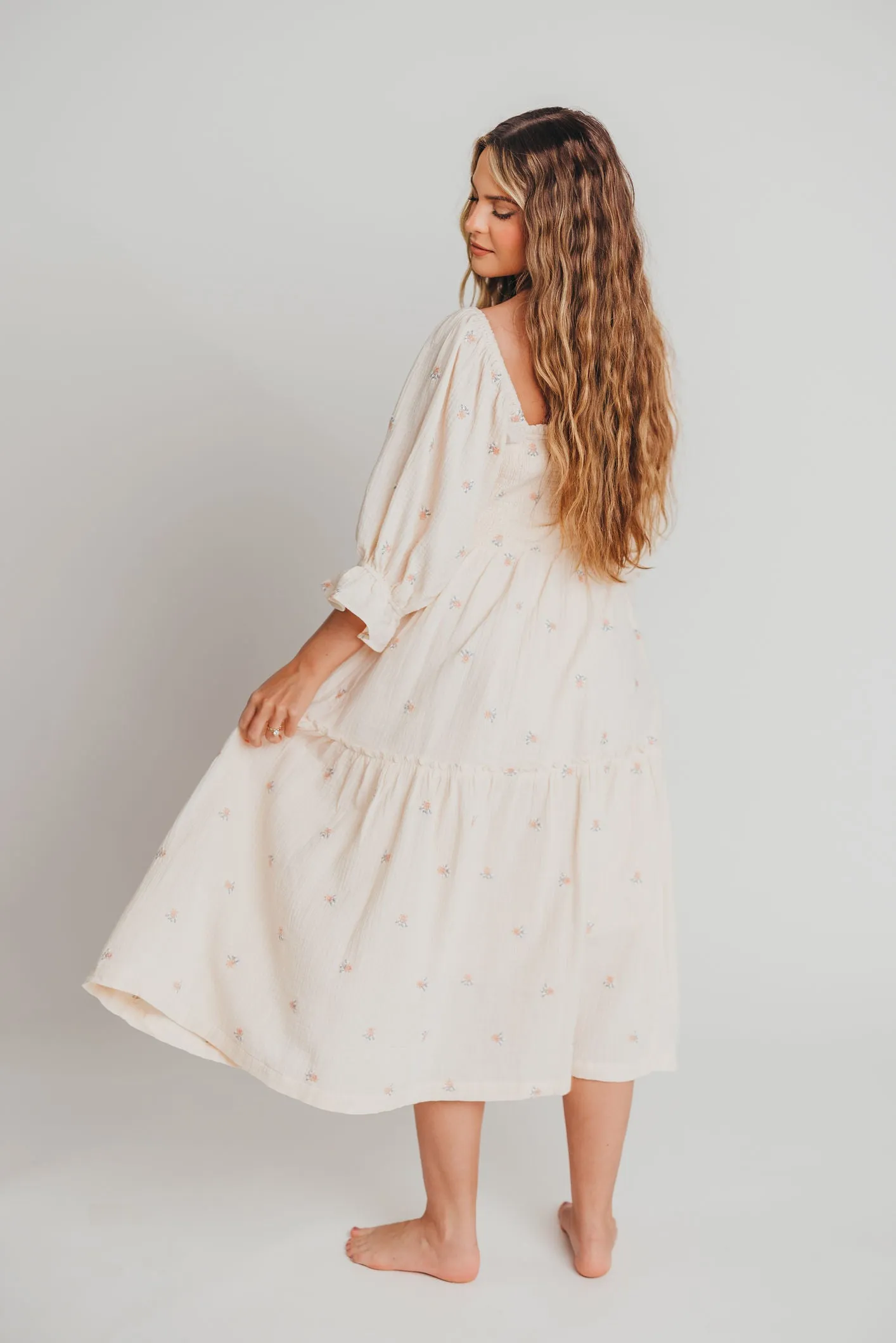 Evie Floral Maxi in Cream - Bump Friendly