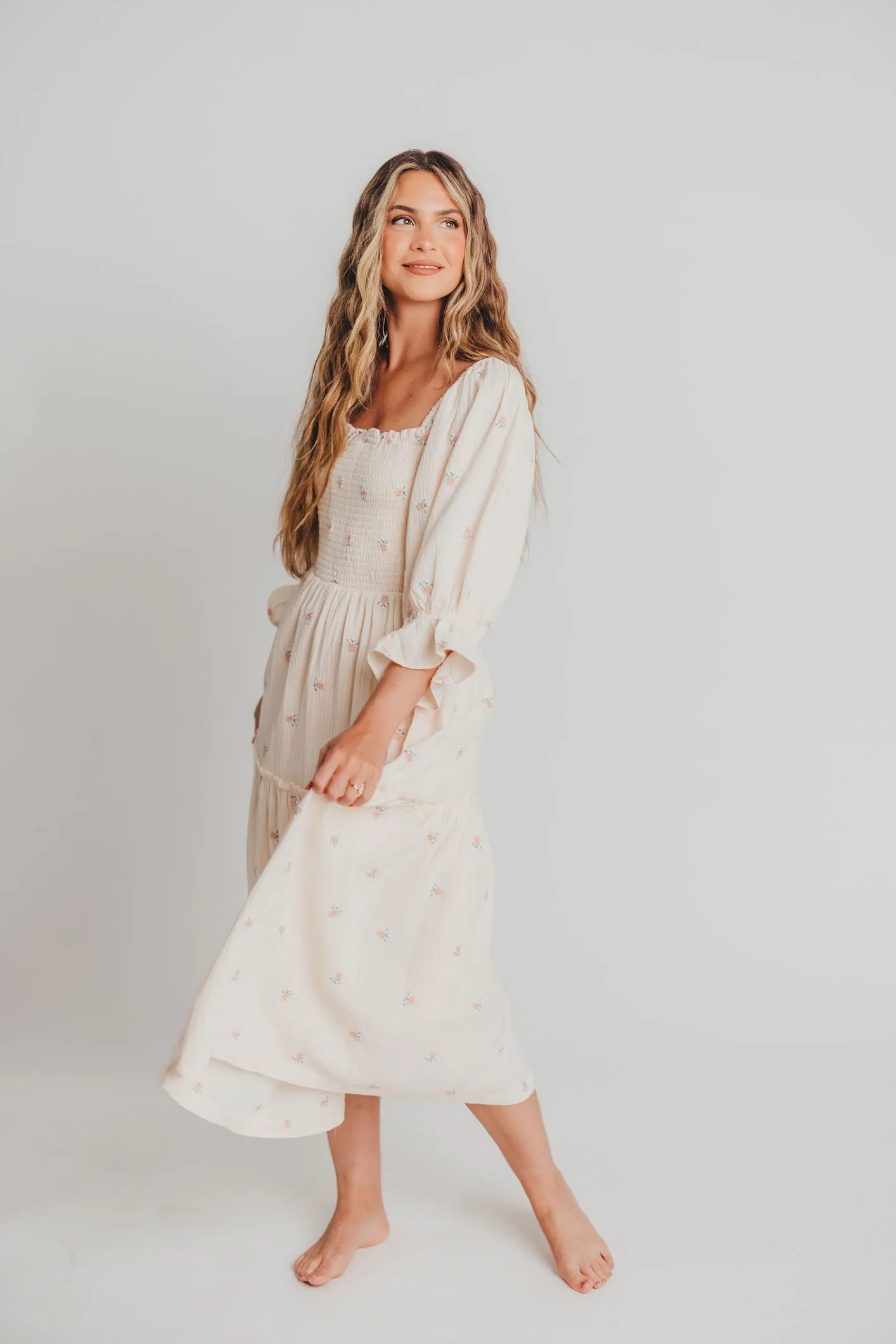 Evie Floral Maxi in Cream - Bump Friendly