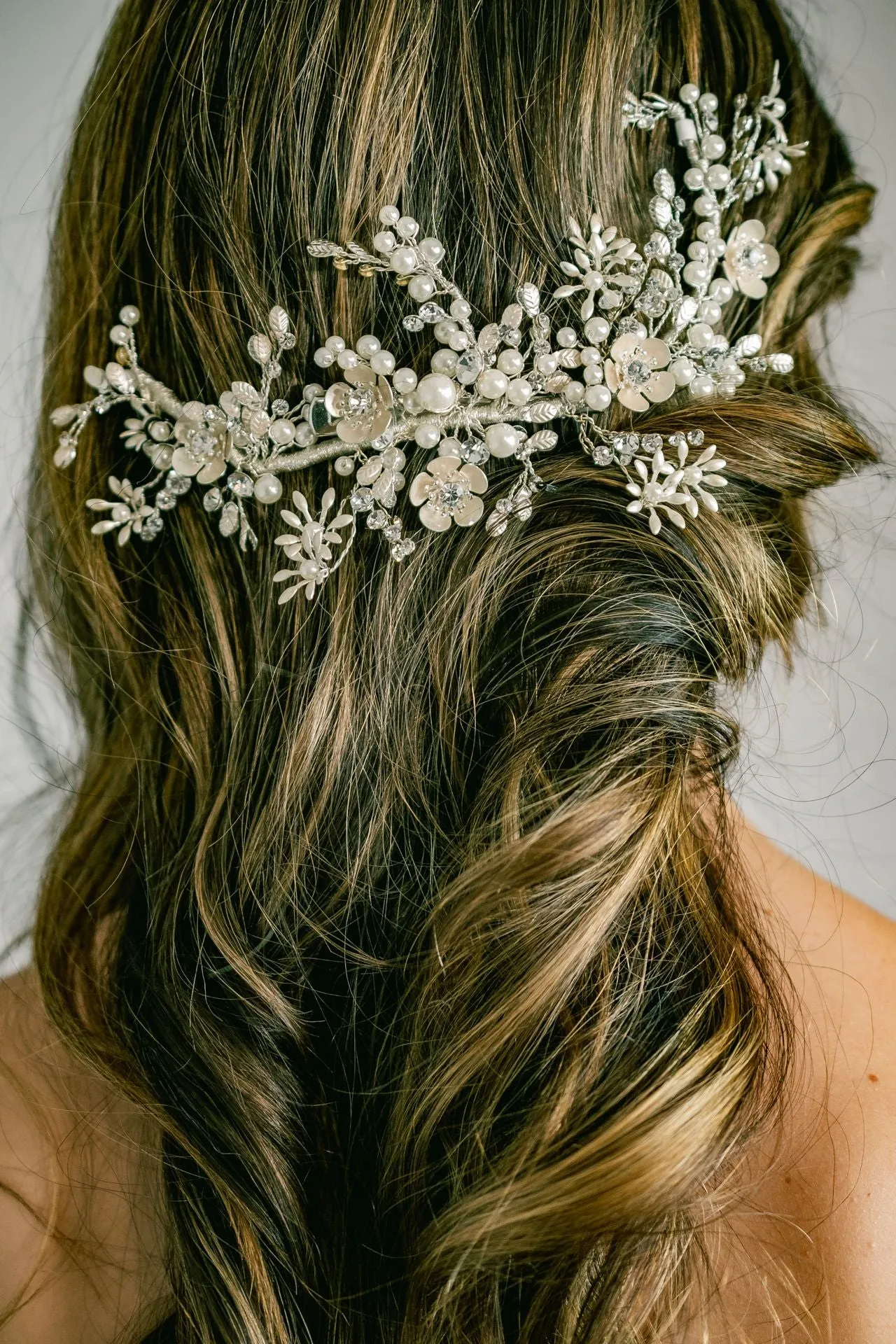 Flower and Pearl Hair Pin