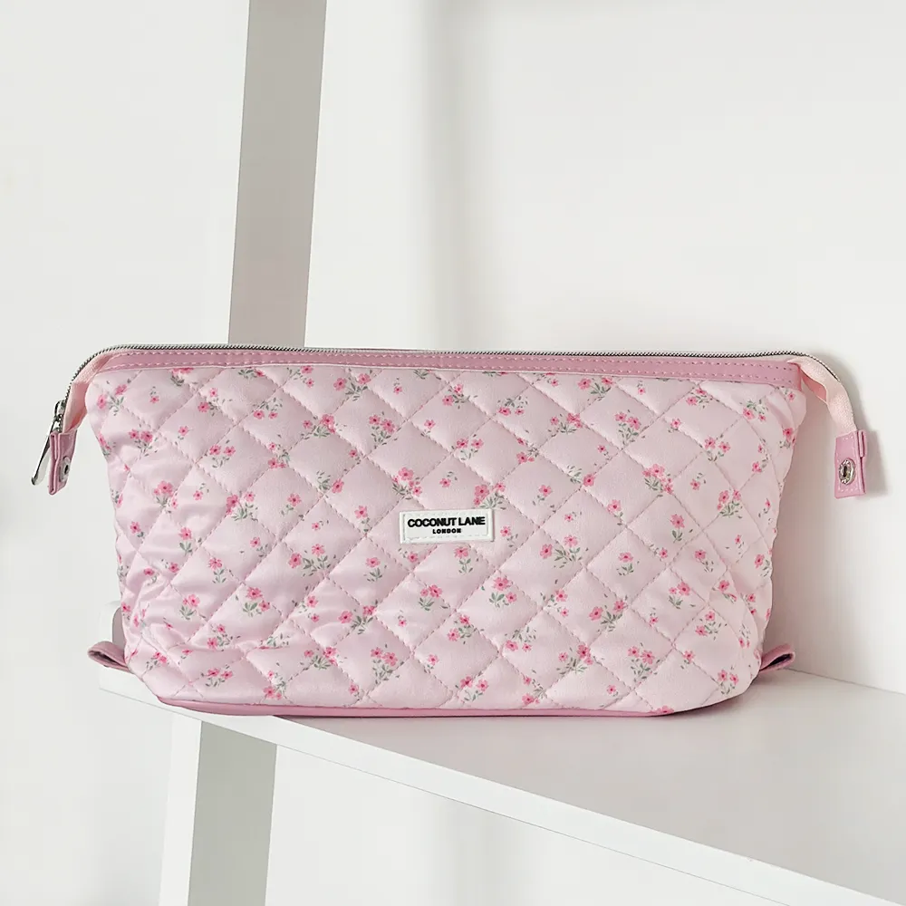 Magic Lifestyle Pouch - Quilted Ditsy Floral Pink