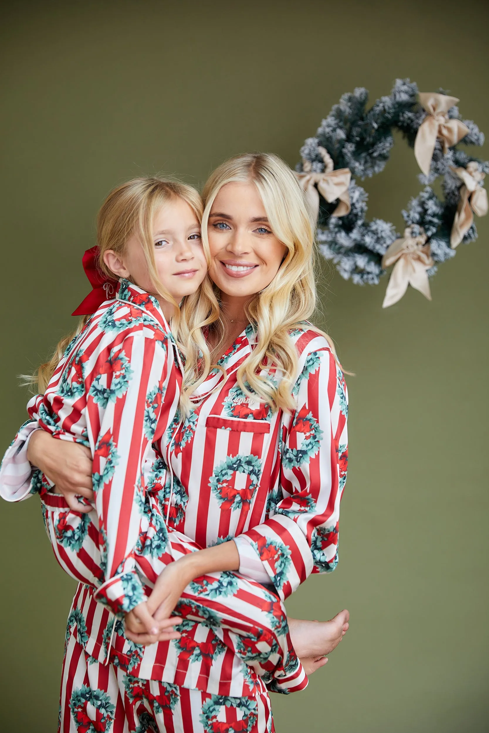 Personalised Children's Luxury Christmas Long Sleeve Pyjama Set - Stripe/Wreath