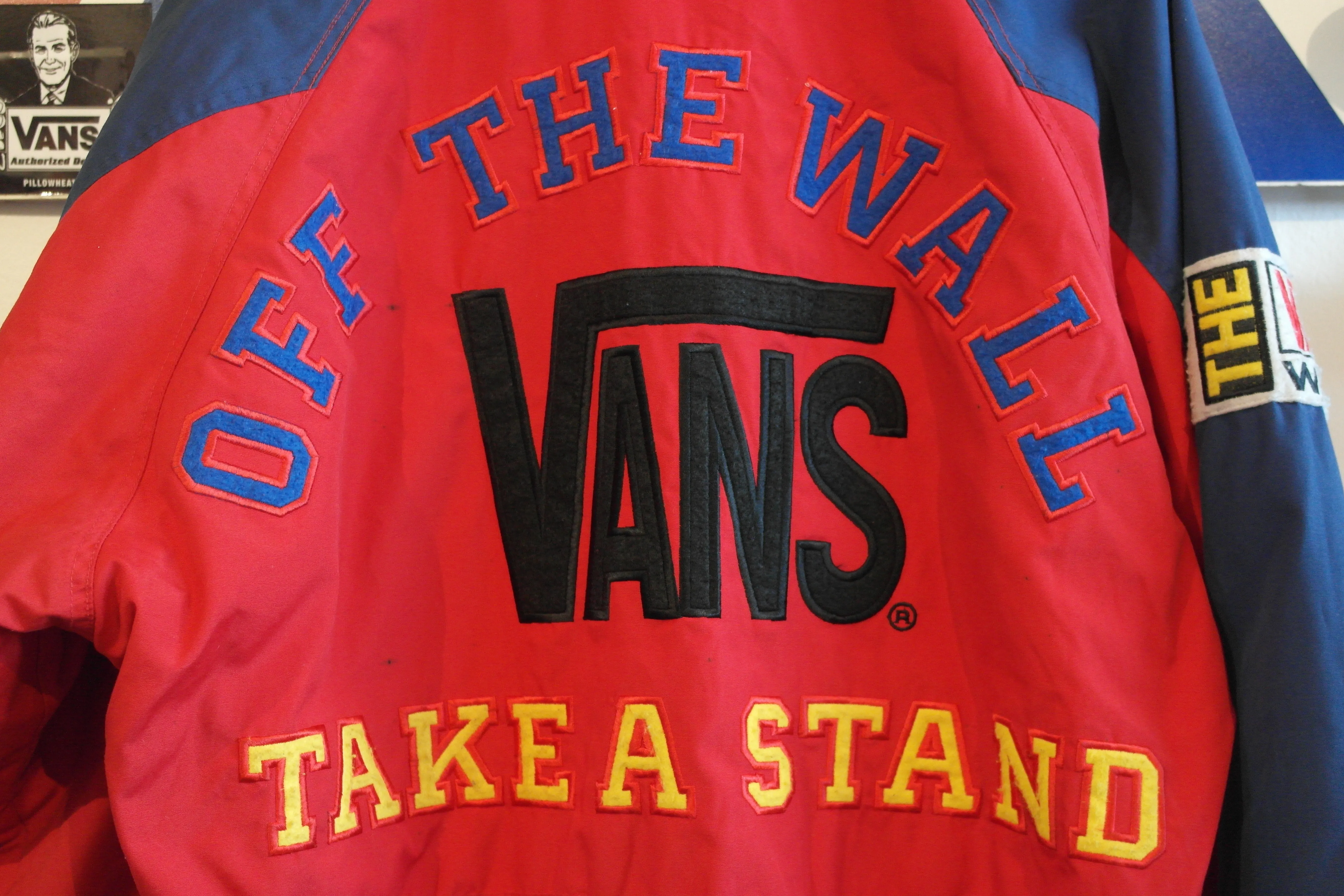 vintage van's otw jacket ~ L